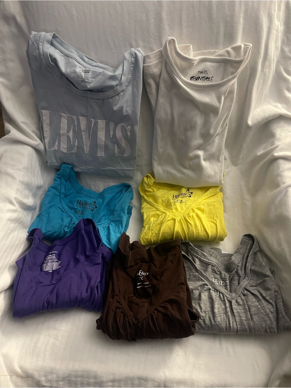Women’s 7 Piece T-shirt bundle.